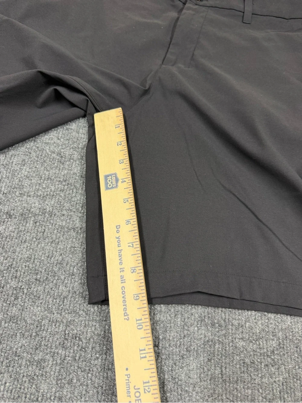 lululemon athletica Men's Black Flat-Front Performance Shorts size 36